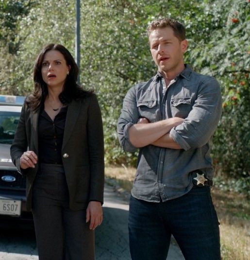evil_charming_'s tweet photo. it hurts 😩 #evilcharming https://t.co/OZqkISbRgK