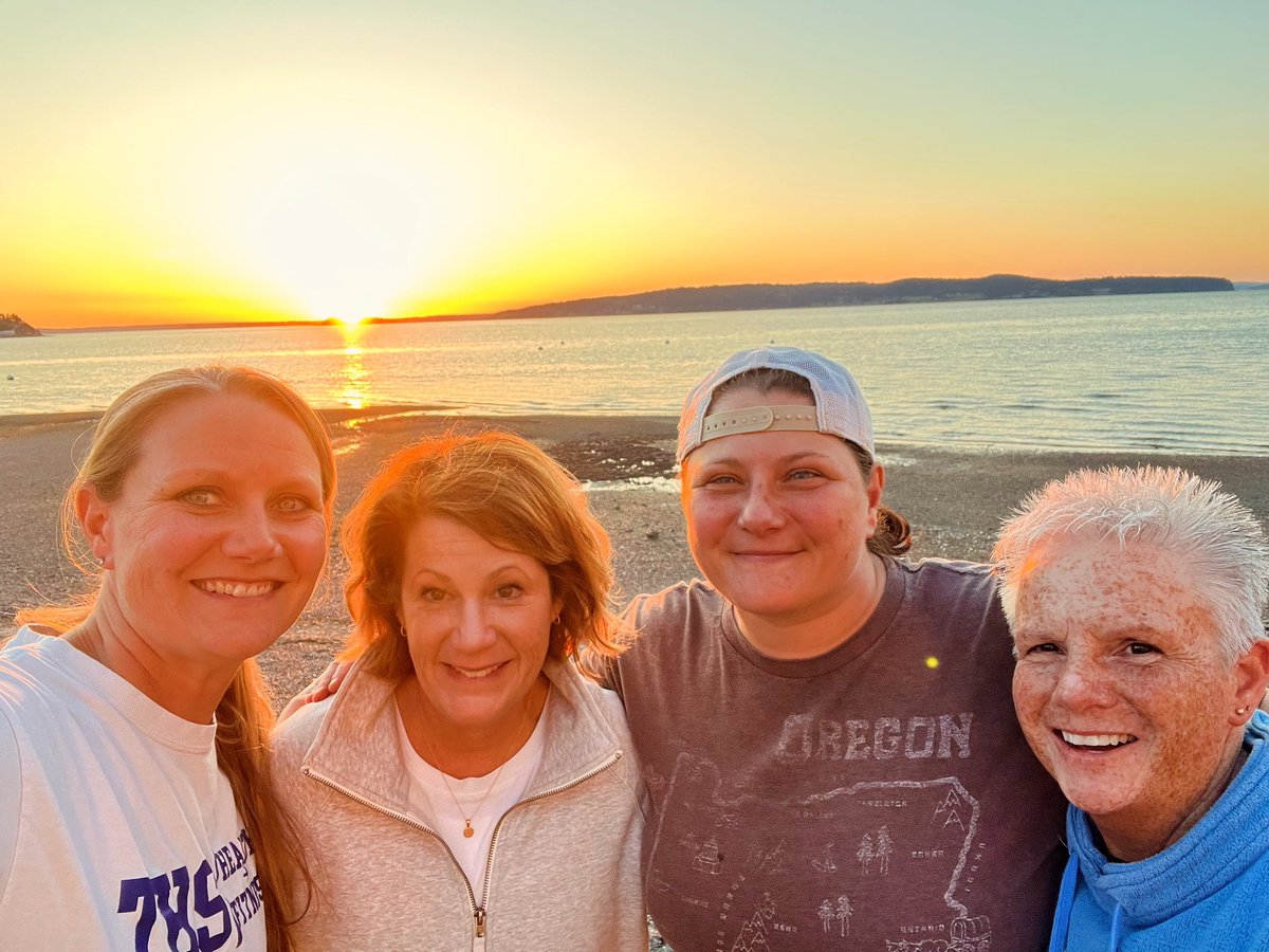 Executive Committee Retreat ☀️ 

Thank you to Executive Director Dr. Terri Farrar, Past President Sara Russell, President Toni Bader, and President Elect Jenni McCloughan for your passion and commitment to SHAPE WA and to improving Health and Physical education for ALL students!