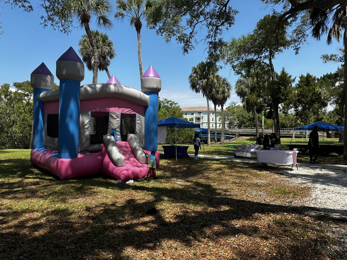 DarcadiaTPF (@darcadiatpf) on Twitter photo Come out and join us for Day 1 of Remake Learning Days 2024 🥳<a href="/RemakeDays/">Remake Learning Days</a> at NEWTOWN NATION Learning With Nature #RemakeDays
#SuncoastRemakeDays
<a href="/RemakeDays/">Remake Learning Days</a> <a href="/SuncoastCGLR/">Suncoast GL Reading</a> <a href="/ThePattersonFdn/">The Patterson Foundation</a> Come out and join us for Day 1 of Remake Learning Days 2024 🥳<a href="/RemakeDays/">Remake Learning Days</a> at NEWTOWN NATION Learning With Nature #RemakeDays
#SuncoastRemakeDays
<a href="/RemakeDays/">Remake Learning Days</a> <a href="/SuncoastCGLR/">Suncoast GL Reading</a> <a href="/ThePattersonFdn/">The Patterson Foundation</a>