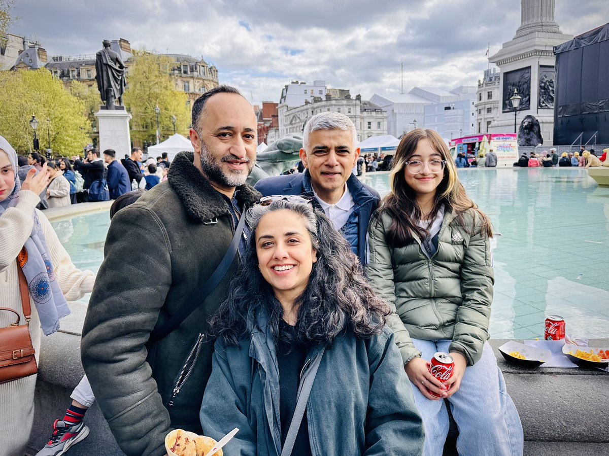 After a blistering speech on the value of diversity in our great city, the plight of the Palestinian people and a special message for Donald Trump, nothing but love for our Earlsfield family ❤️

#EidInTheSquare 

⁦@SadiqKhan⁩ ⁦@alextudorcoach⁩ ⁦@MayorofLondon⁩