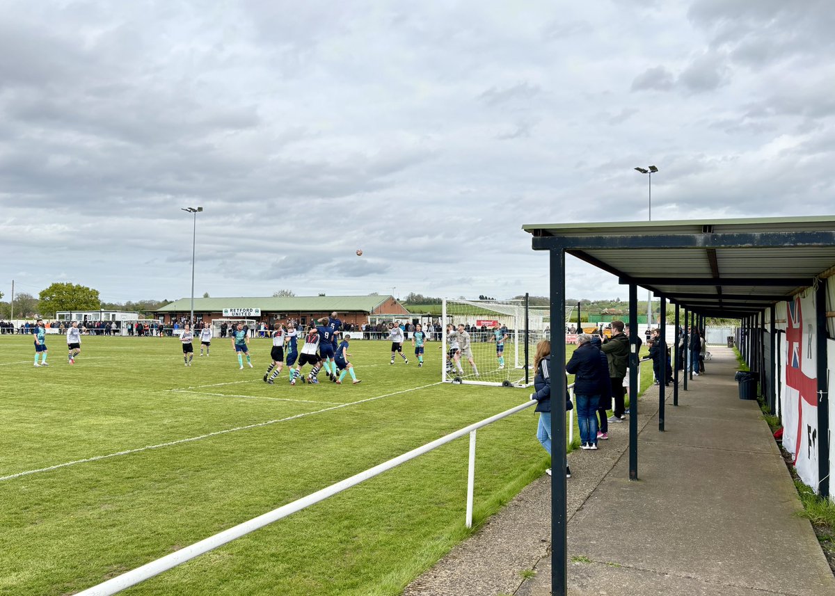 Retford United 0-1 Shirebrook Town Canons Park- Att: 268 Huge clash between two sides locked in a crazy @NCEL D1 title race. Really impressed by this ground for Step 6, but big spenders Shirebrook deserved their win and keep their title hopes alive with 2 to play! #groundhopping