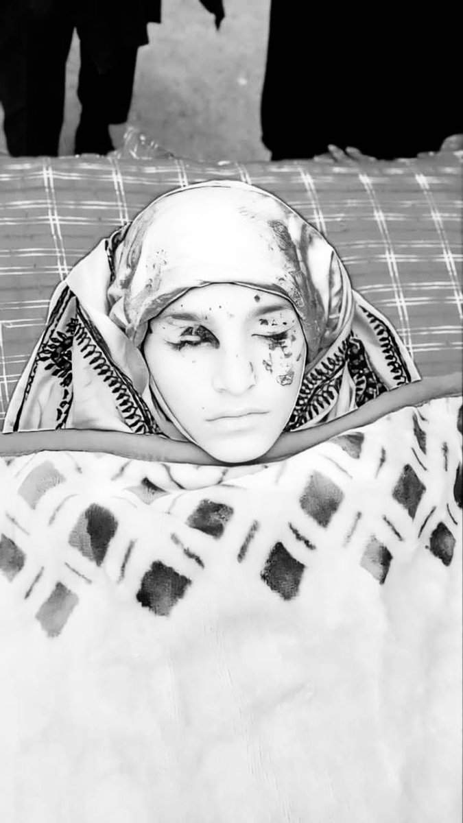 ManzoorPashteen's tweet photo. آج تیراہ میدان میں پاکستانی فوج نے ایک بار پھر مقامی پشتون آبادی پر مارٹر گولوں سے حملے کئے جس میں بے گنا پشتون شہید کر دئے گئے ہیں۔
اس ظلم جبر کے خلاف سخت عوامی مزاحمت کرینگے۔ https://t.co/3M36swwVtM