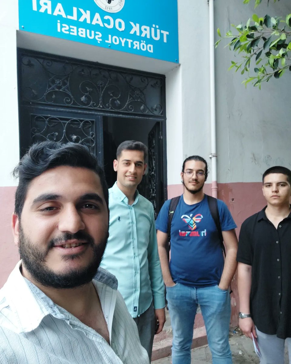 Dörtyol Türk Ocakları Gençlik kollarımız "Şehitler Haftası" dolayısıyla ilçemiz esnaflarına Türk bayrağı çıkartması dağıtarak farkındalık oluşturdu.
<a href="/GencTurkOcagi/">Genç Türk Ocağı</a>
<a href="/turkocaklari/">Türk Ocakları 🇹🇷</a>
<a href="/Mehmetoztarih/">Mehmet Öz</a>