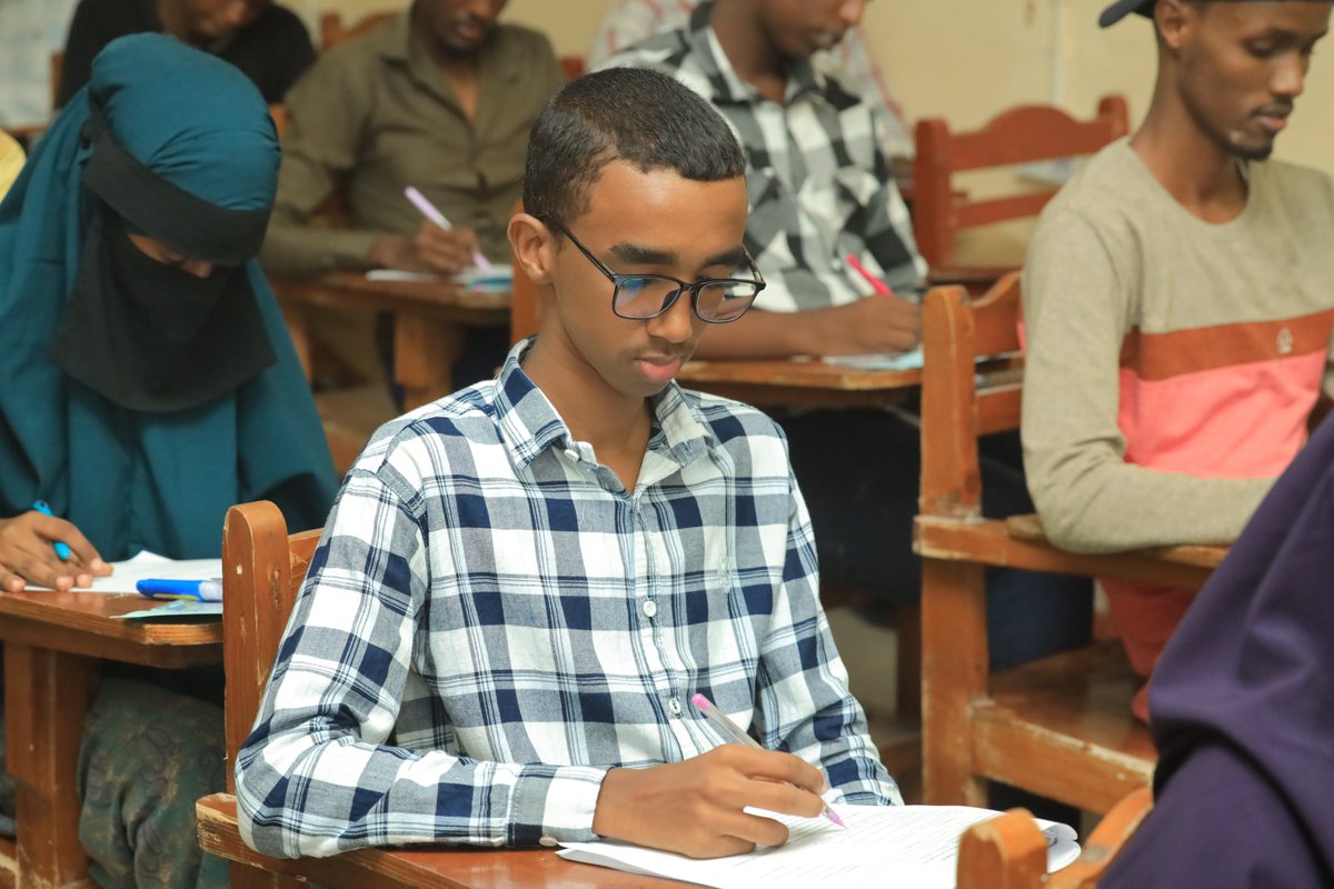 JamhuriyaUniv's tweet photo. Imtixaanka bartamaha semester-ka II (𝐌𝐢𝐝𝐭𝐞𝐫𝐦 𝐄𝐱𝐚𝐦) ee sanad dugsiyeedka 𝟐𝟎𝟐𝟑-𝟐𝟎𝟐𝟒, ayaa si rasmi ah u bilawday.
Dhamaan ardayda waxaan u rajeynaynaa guul iyo horumar.
#JUST #LifeAtJUST #MidtermExam https://t.co/C2aT0tSNWX