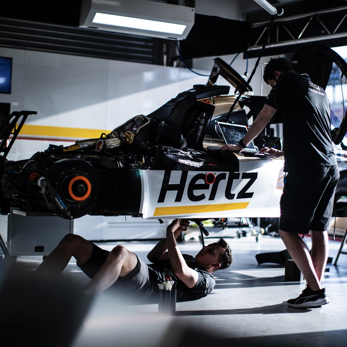 And we’re off to Imola! ​ Hertz Team JOTA is revving their engines in preparation for the upcoming World Endurance Championship race in Italy. Let’s Go! @JotaSport​ @Hertz ​#HertzTeamJOTA #JOTASport #WEC #Imola