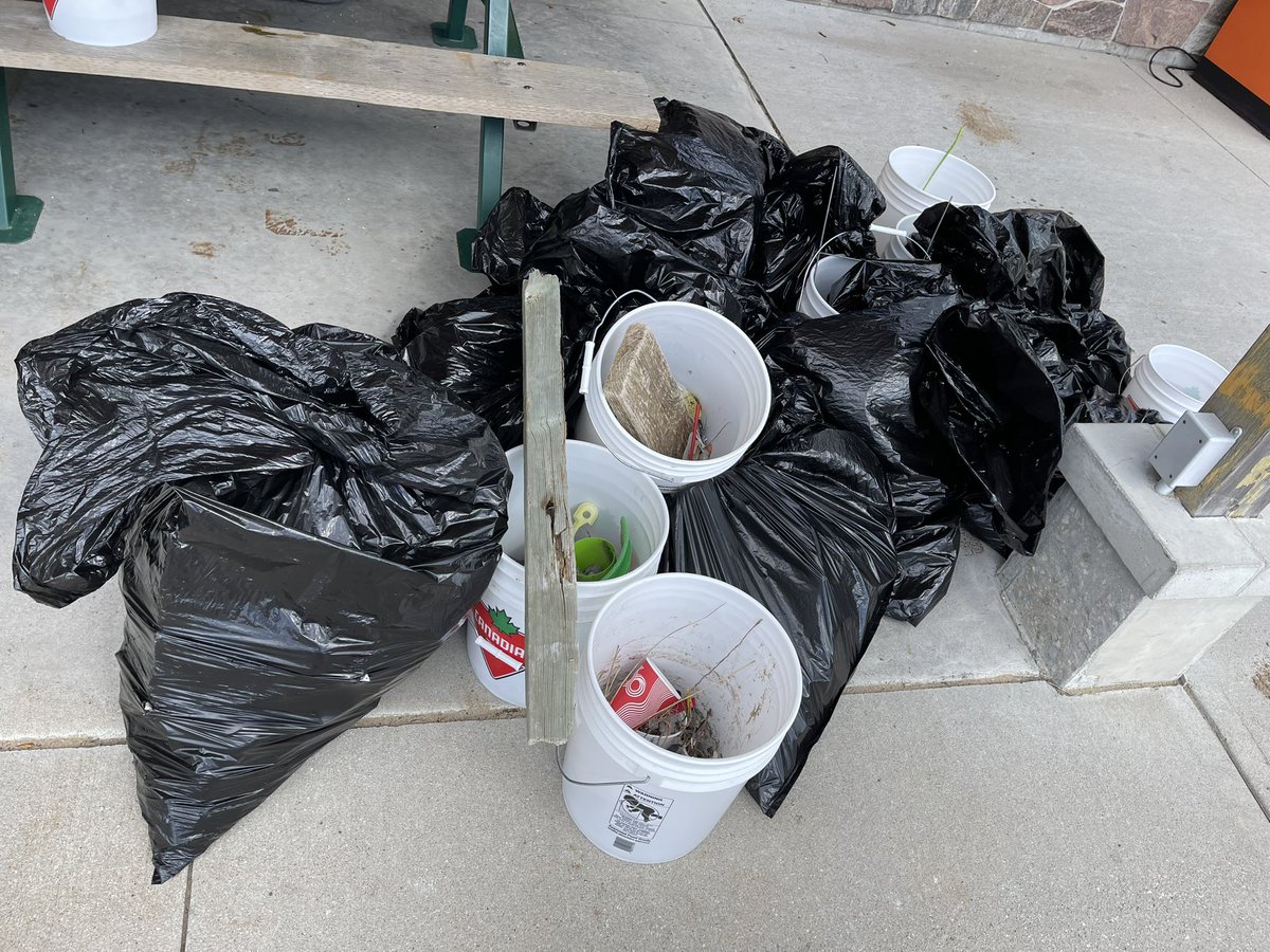 Happy #EarthDay from all of us at <a href="/ProductsPlant/">Plant Products</a>. Today we gathered together for our annual beach cleanup at <a href="/PointPeleeNP/">Point Pelee National Park, Parks Canada</a> ! We covered approximately 1km of beach and collected a total of 67kg of small plastics and garbage! Thanks to everyone who came out.