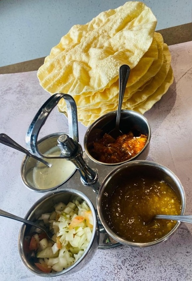 EverestRestaur3's tweet photo. Ready for the weekend? We most certainly are 😋 Start off your visit to Everest with our deep dish pickle tray and the crispiest poppadoms! 

Doors open at 17:30pm 
https://t.co/0txjdRj2CP https://t.co/zJAd1FINNo