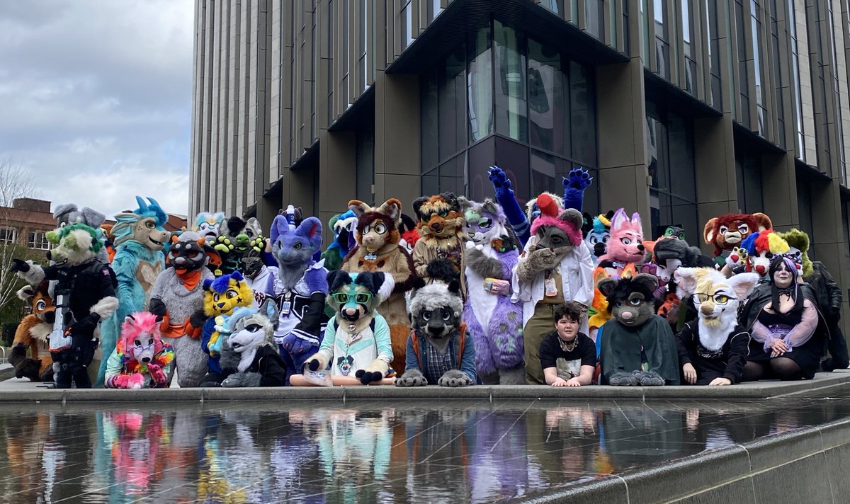 Ahhhhh that was such a good meet today #leedsfurs