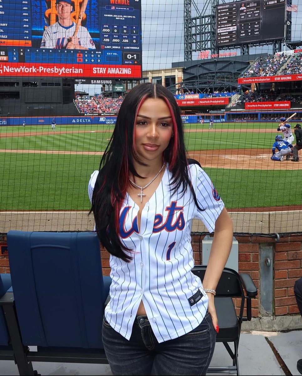 Mariah The Scientist at the NY Mets game ⚾️