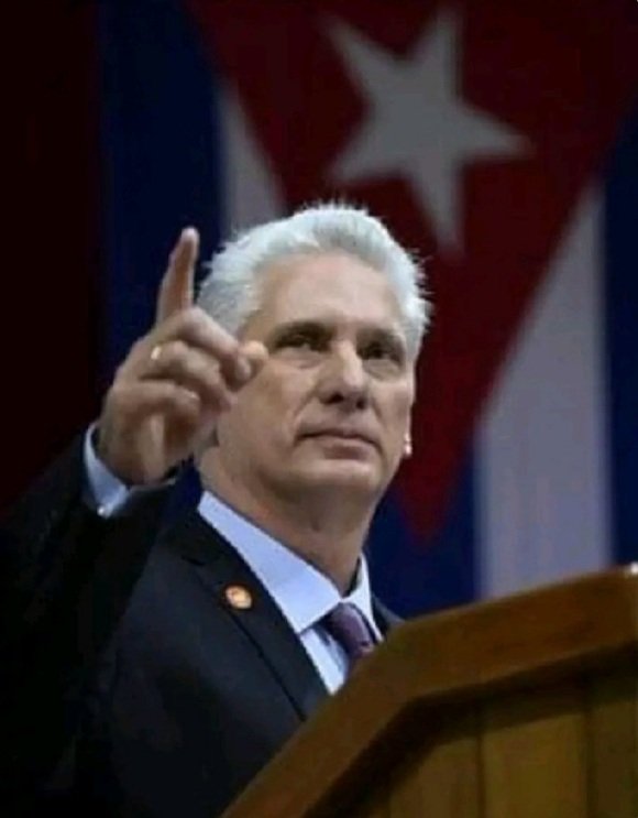 #AnapCuba #AnapLasTunas "El único autógrafo digno de un hombre es que deja escrito con sus obras"  👉 José Martí 
Felicidades Presidente a nombre del campesinado cubano 
<a href="/DiazCanelB/">Miguel Díaz-Canel Bermúdez</a> <a href="/FelixDuarteOrte/">Félix Duartes Ortega</a> <a href="/DrRobertoMOjeda/">Dr. Roberto Morales Ojeda</a> <a href="/infante_michel/">Michel Peña Infante</a>