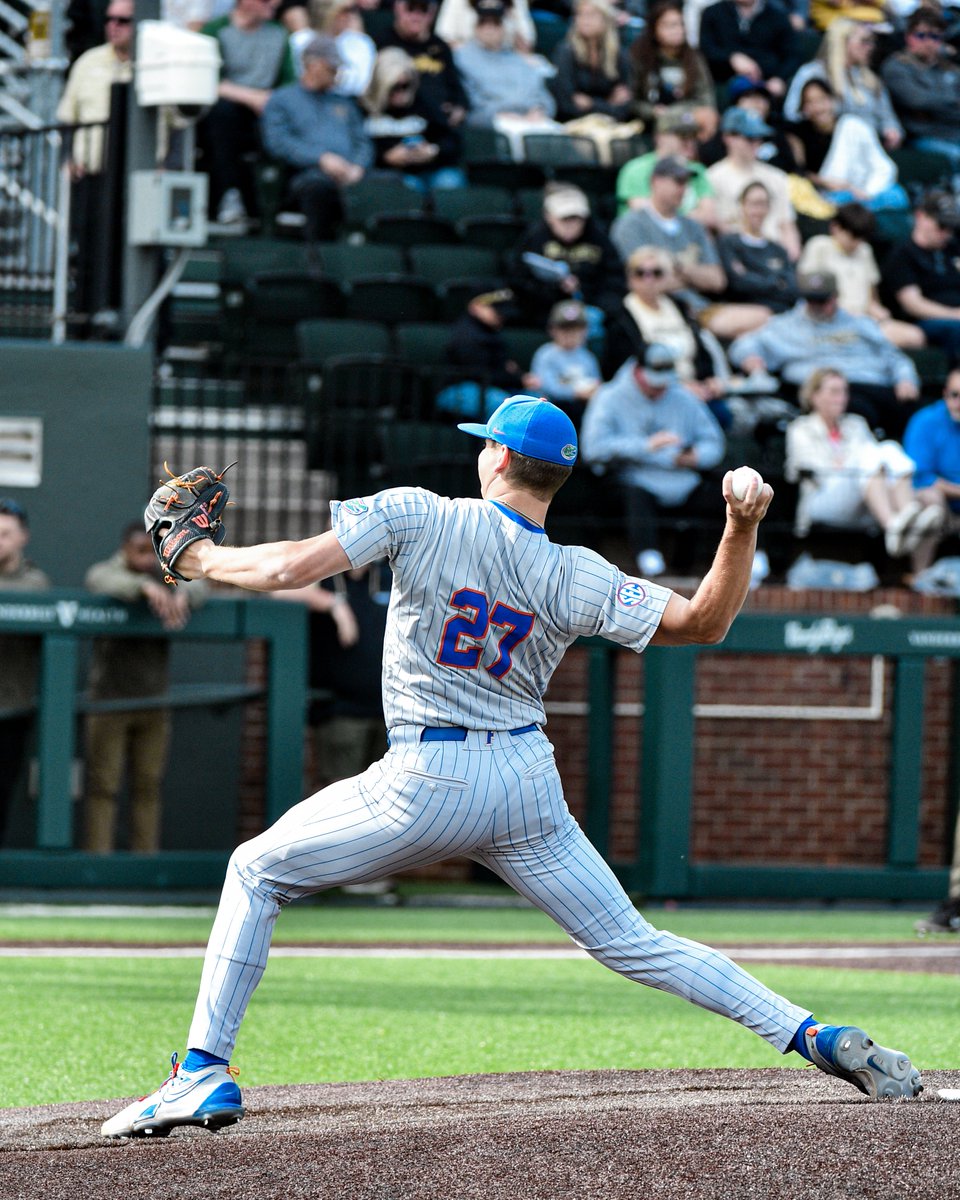 GatorsBB tweet picture