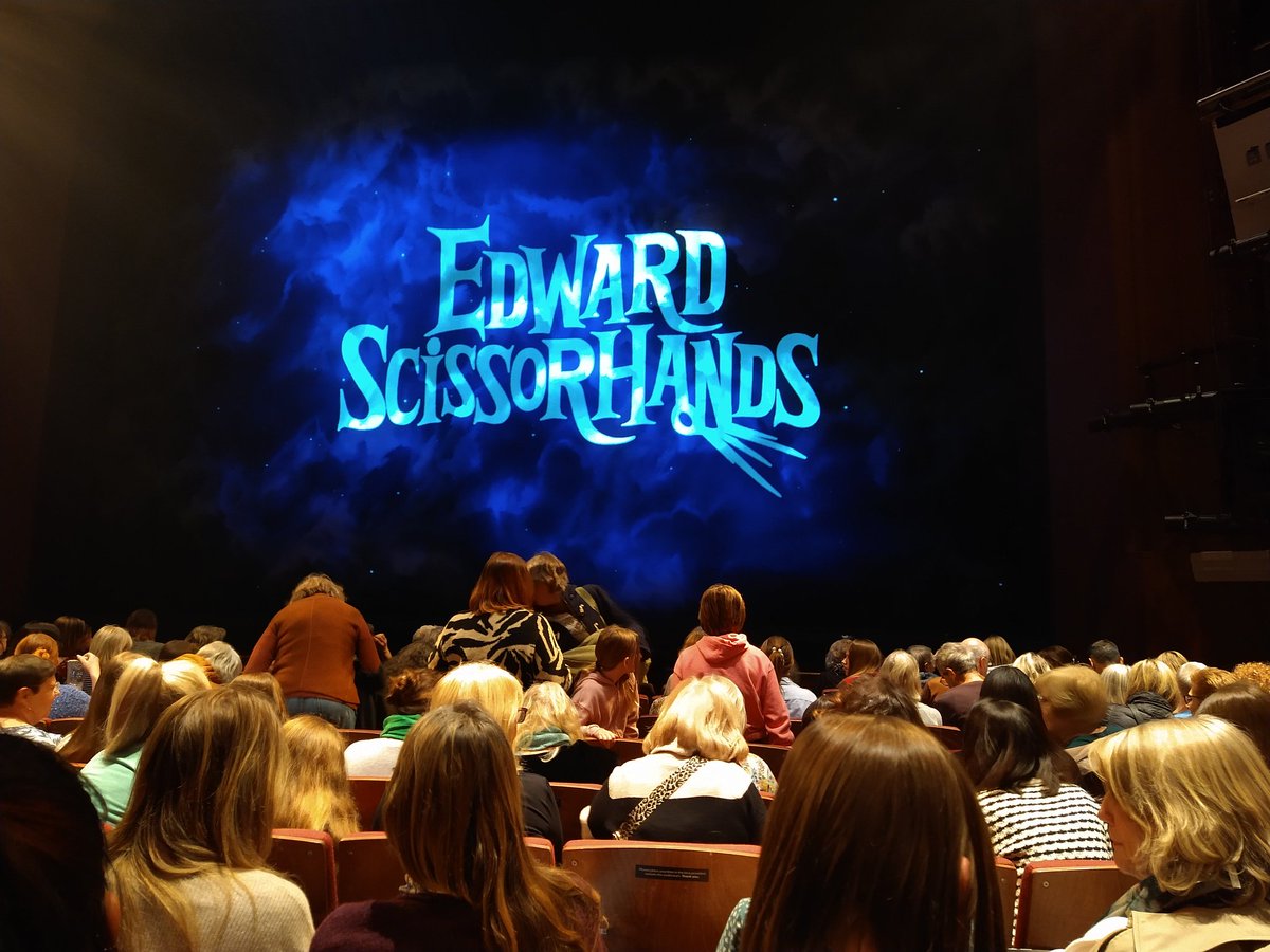 A fantastic performance of Matthew Bourne's Edward Scissorhands ballet at the @NorwichTheatre Royal and an absolutely well deserved standing ovation.  @New_Adventures #matthewbourne #newadventures #new_adventures #ballet #EdwardScissorhands #TheatreRoyal #Norwich