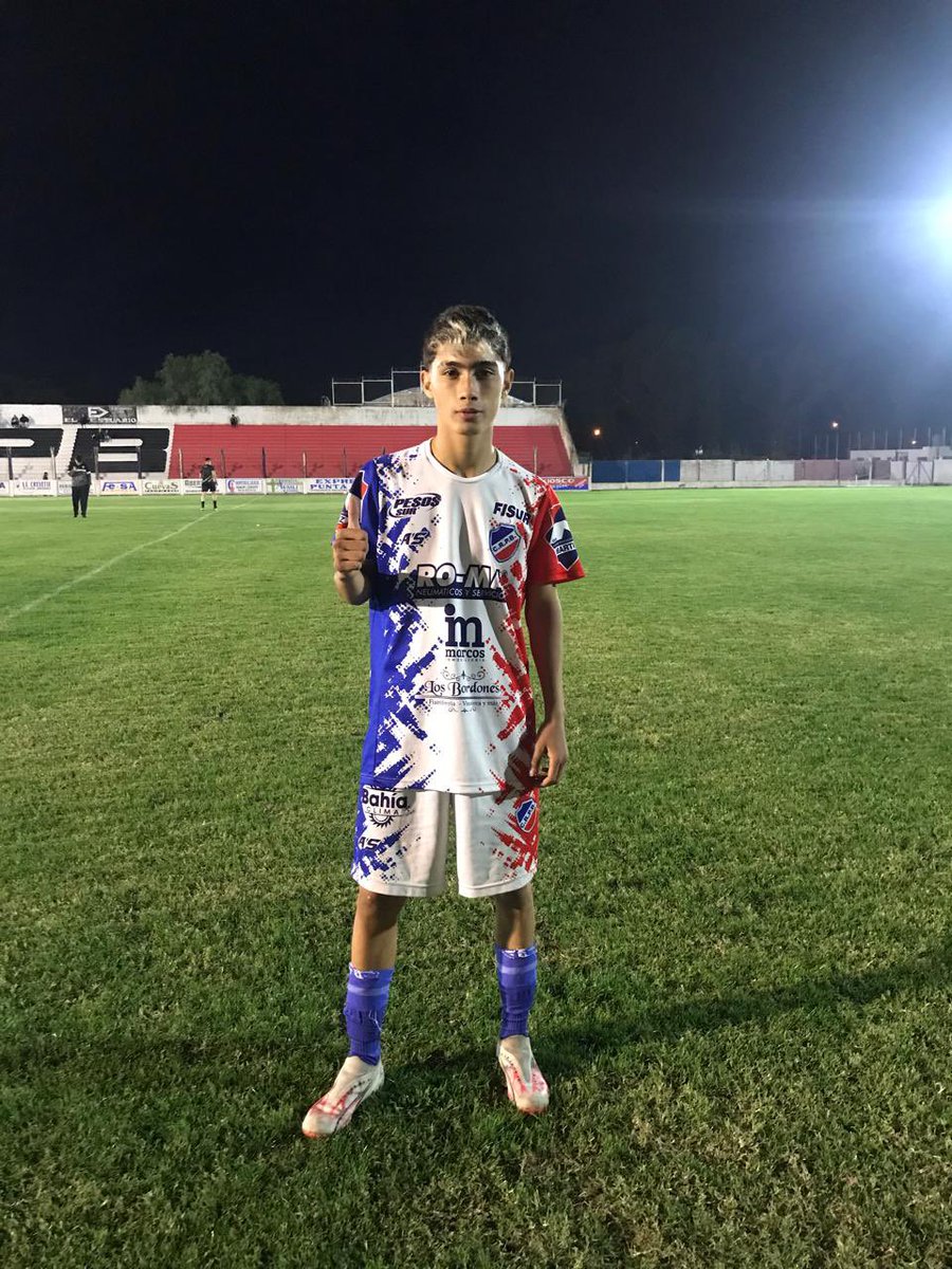 Este Año Es Mío🙏🏼❤️
Gran Debut⚽️🙌🏻