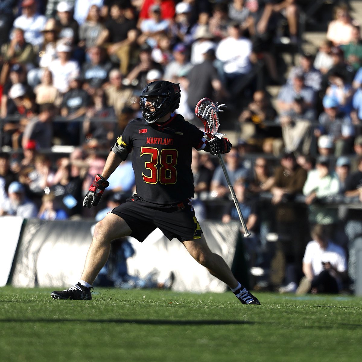 Ryan Siracusa starts us off in the second half! He's now scored in every game this season. Terps cut it to 6-4. #BeTheBest