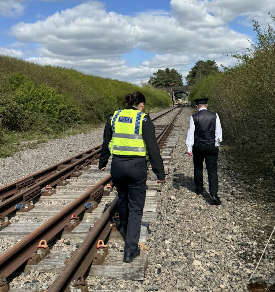 Busy day for the Team in Cheltenham. Attended multiple calls, including reports of youths on the heritage railway track. Something different! 2 TORs in for the #Fatal4, mobile phone use 👮