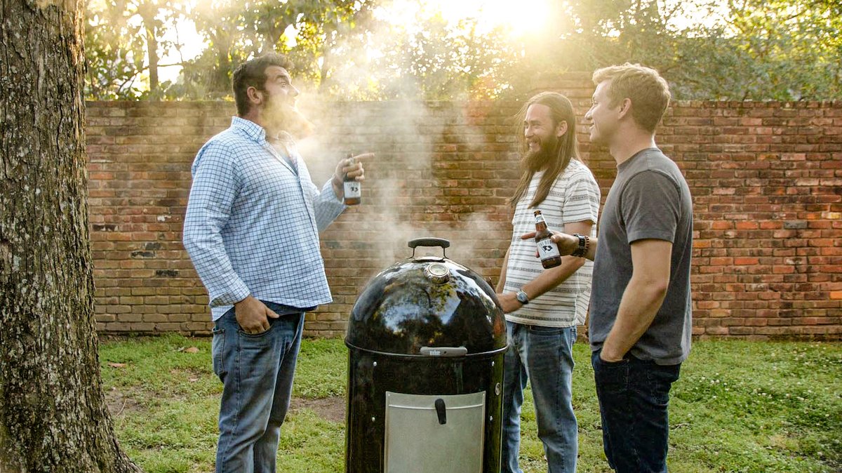 On this day, we celebrate (BBQ) smokers. 🔥💨 Check out our expert’s top smoker rankings. 🔗: ow.ly/MBab50RiA7c