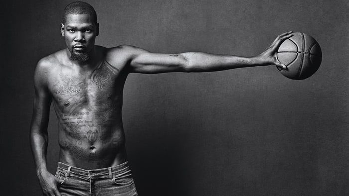 jeffreydoncic's tweet photo. Nah this MF KD is on a mission ๐ญ HES AUTOMATIC #sunsvswolves https://t.co/lNBYUGhUMe