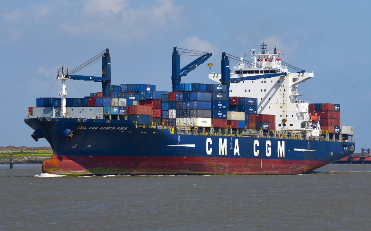 Container ship CMA CGM Africa Four completed 2010. #CMACGM #ContainerShip #ContainerShips #CargoShip #Maritime #Shipping #ShipsInPics #Shipspotting #Ship #ships_best_photos #Ships #Ship #WorkingRiver #Ships #Schiffe #bootjeskijken #Schip #Containerschiff #RiverThames #Thames