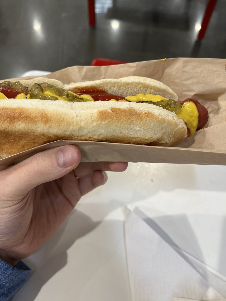 Joe_XBT's tweet photo. Day 13 of eating a @Costco hot dog until $COST reaches $1.50 

Current price: 0.036420 https://t.co/qcl0g3j4YK