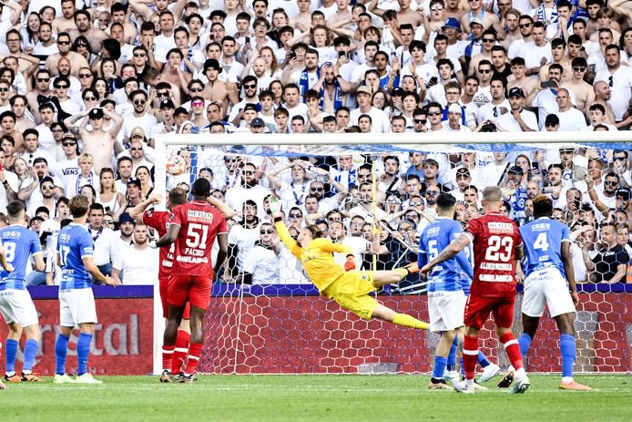 DoksRSCA's tweet photo. @KRCGenkofficial btw https://t.co/AzTO8UVCPs