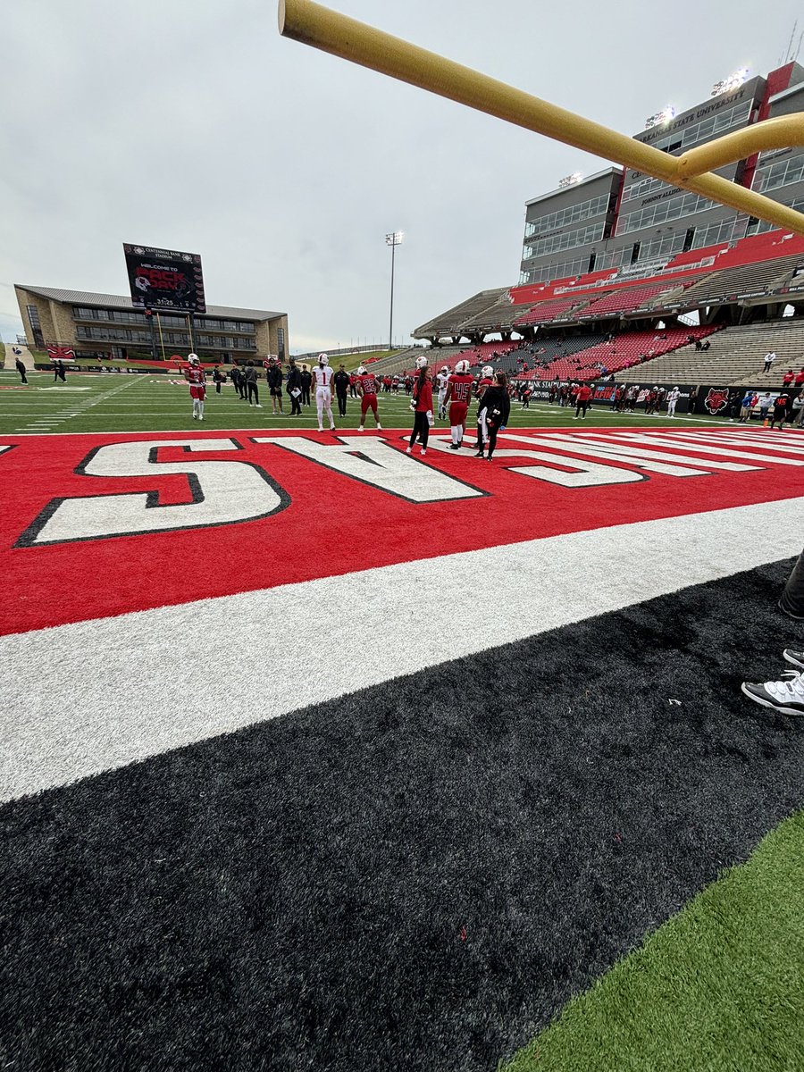 Had a GREAT experience at THEE Arkansas State University, Thankful for the GREAT hospitality from the coaching staff! Will Be Back Soon‼️🐺 @CoachLovings @coachgabetorres @CoachButchJones @AStateFB @Coach_Hughes2 @CoachB_Morgan @Coach_Nwoko @WeissFootball #RecruitWeiss #WolvesUp