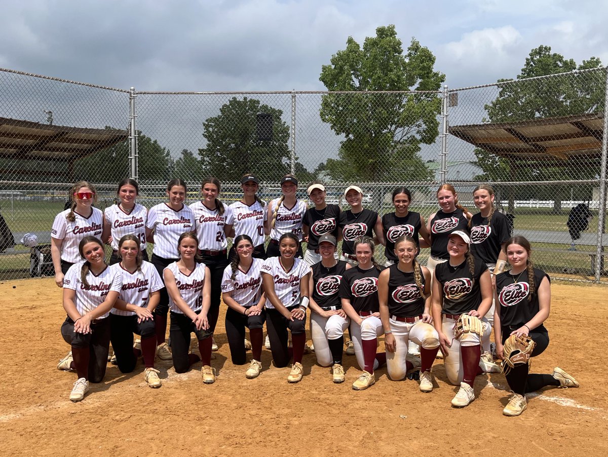 It was awesome to get out on the field with this group today. Thanks to @EliteGulick09 for scrimmaging us! Lots of things to be excited for this summer for both teams. #compete4elite