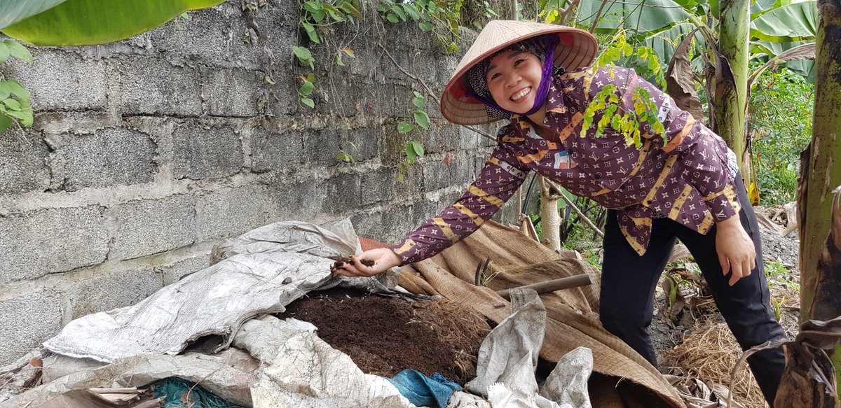 UNDPplanet's tweet photo. From discarded bags at the bottom of ocean, to microscopic particles in human placentas, to debris in space, plastics are ubiquitous.

This #EarthDay, see how @GEF_SGP supports work to #BeatPlasticPollution - from Ghana to Macedonia, Argentina to Maldives: https://t.co/HXdQed2Qw8 https://t.co/u0Ip9NjSFq