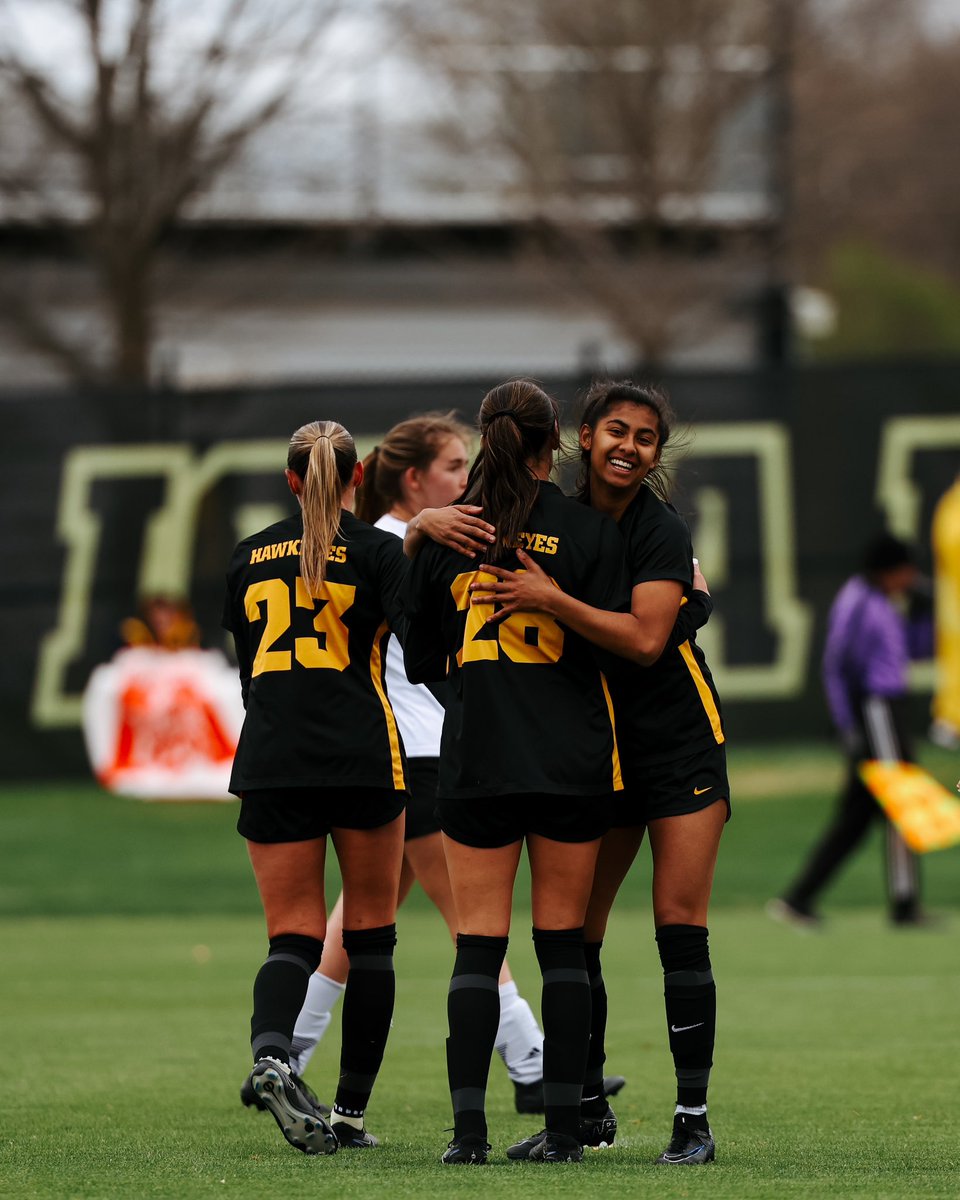 Closing out the spring season with a 5-1 win over Milwaukee. 🤩 #Hawkeyes