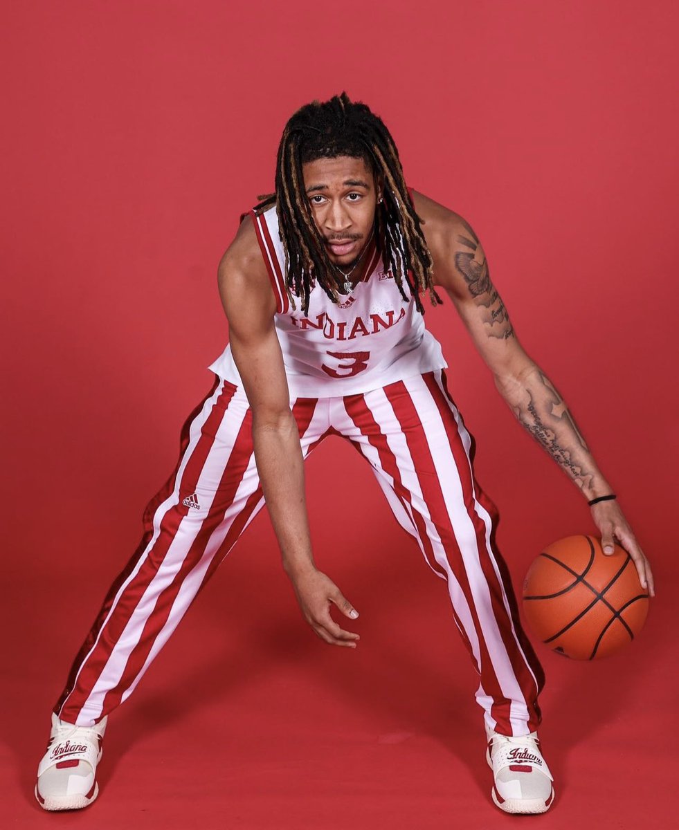 Stanford transfer Kanaan Carlyle committed to Indiana. The 6’3” freshman guard started 16/23 games, averaging 11.5 points, 2.7 rebounds, and 2.7 assists this season.