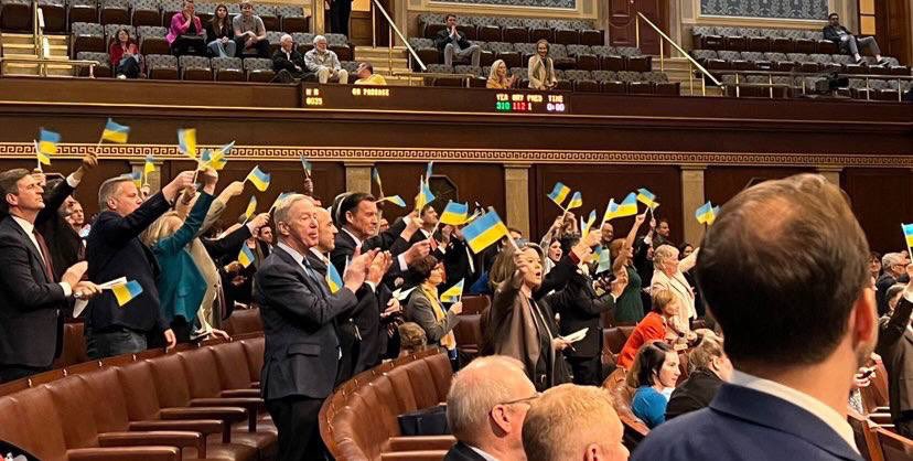 View from the House floor after passing the Ukraine aid bill. #slavaUkraine 💪 Congratulations 🙏