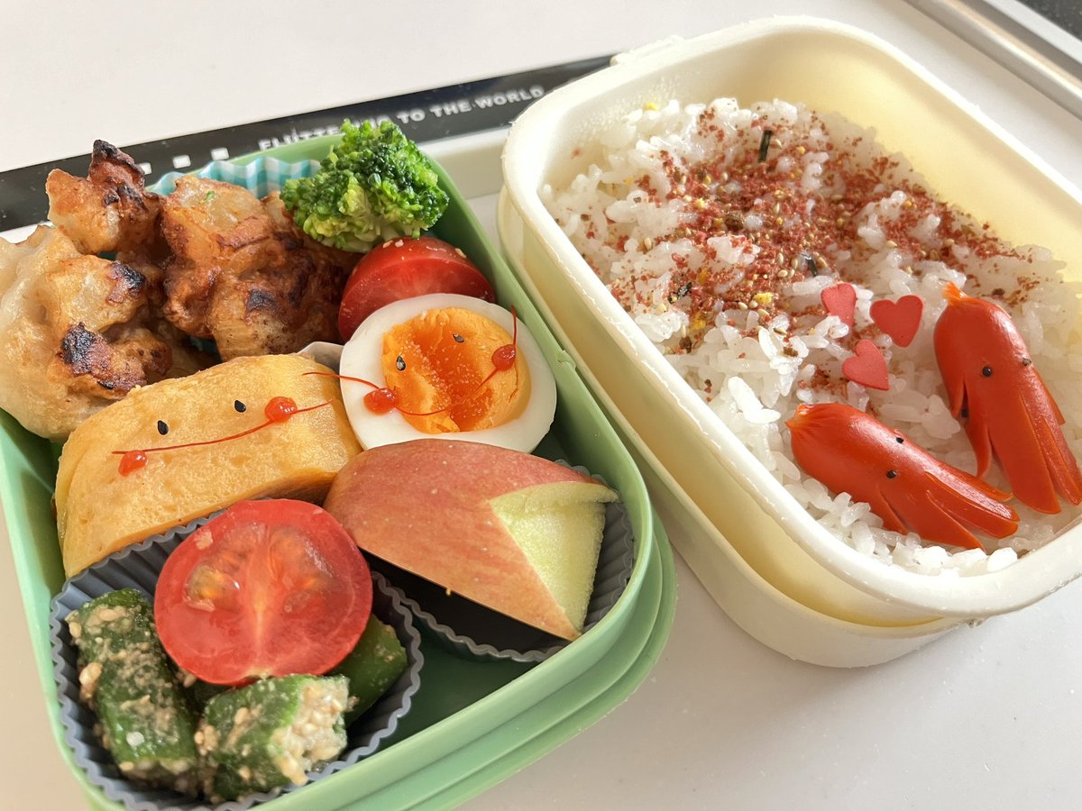 おはようございます✨️ #今日のお弁当 #旦那弁当 #お弁当記録 蓮根と豚肉の揚げ焼き オクラといんげん胡麻和え 玉子焼き ウインナー ゆで卵 りんご🍎 4/21(日) これから中学娘の練習試合⚽️ いってきまーす((((っ･ω･)っ 旦那さんはお仕事行ってらっしゃーい🚗³₃