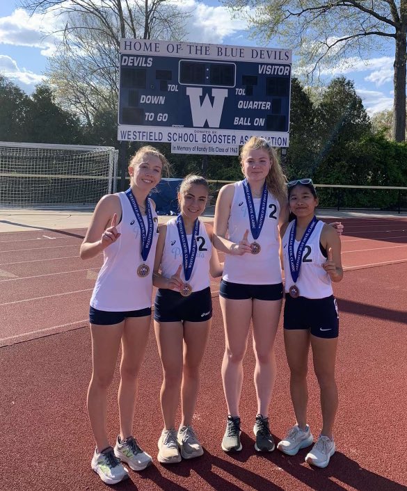 Congrats to the girls 4x800 for getting the W today at the Blue Devil Classic! Leah Rutledge, Natalie Briggs, Lilah Matthews and Ava Biemuller