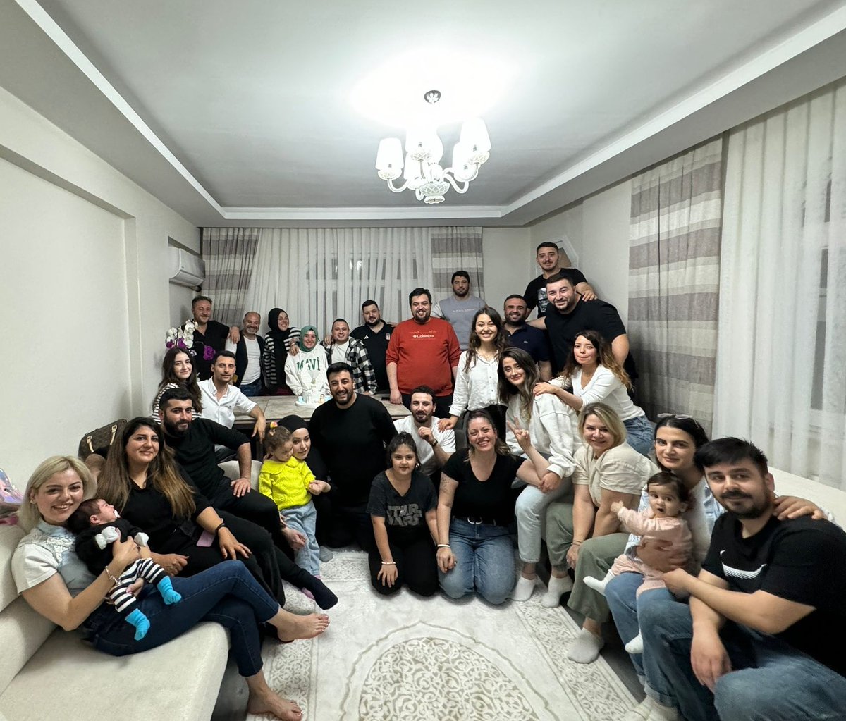 vicdan family

Beşiktaş çArşı