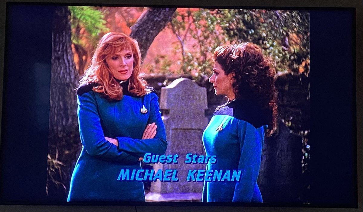 The tombstone behind Bev & Deanna says McFly. Looks like Marty & Jennifer had some descendants that decided to go live on Caldos colony. Small galaxy. #BackToTheFuture #StarTrekTNG #SubRosa