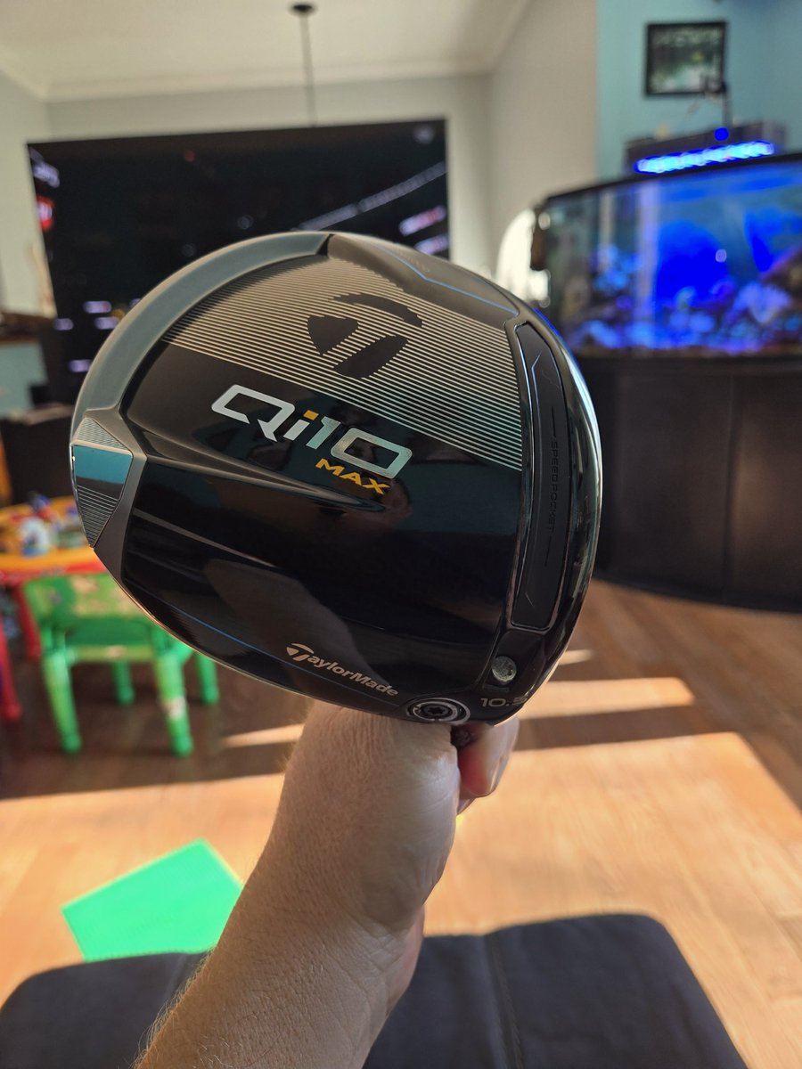 @ScotMacGolf I went and bought myself my first ever full priced new driver. On the 90 minute drive to ottawa it sleeted sideways on me for half of it. Luckily range was dry when I hit balls to get warm before trying everything available (no Ping 10k). #qi10 was stupid straight for me.