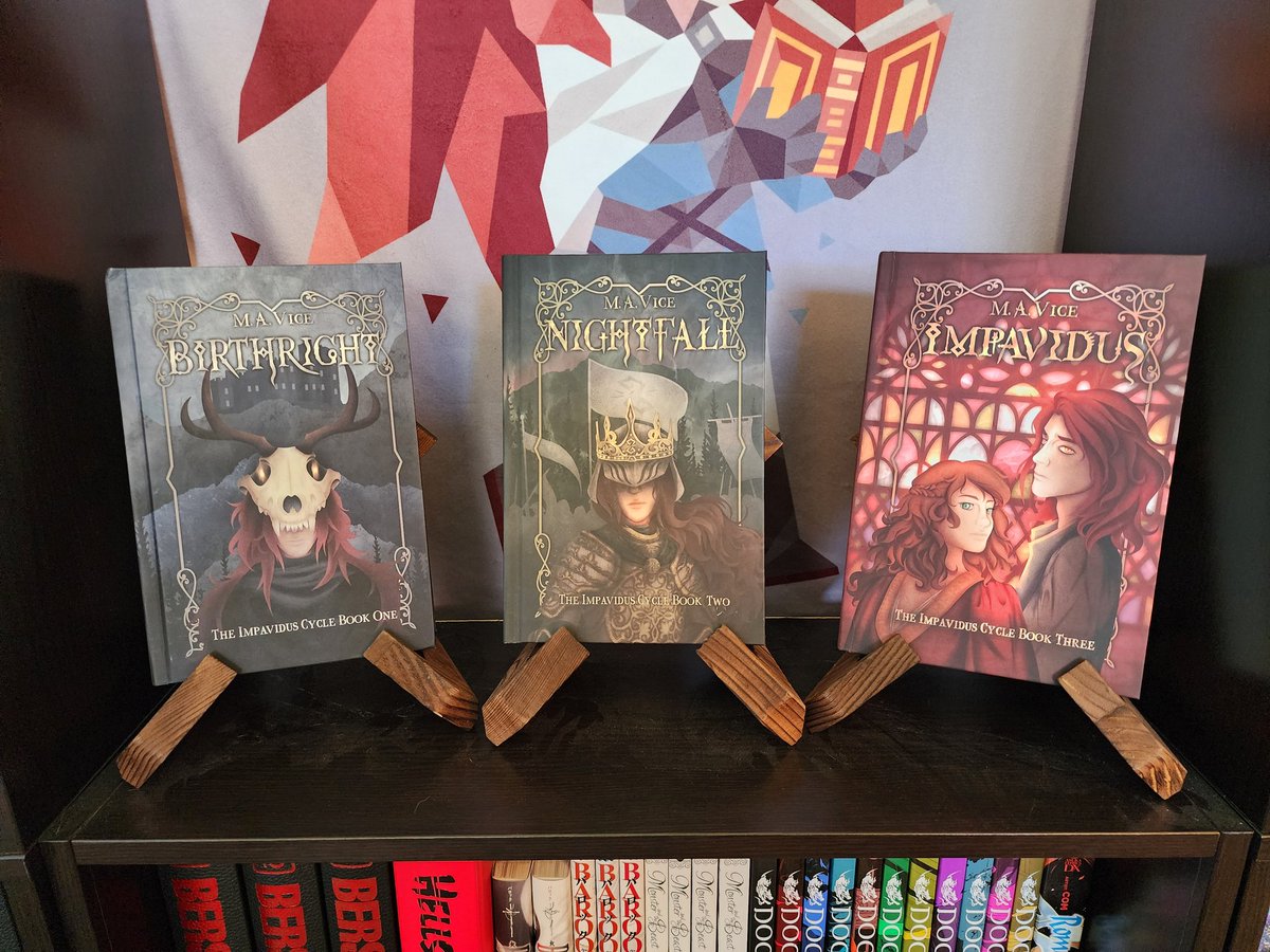 In happier news, my book stands finally came in - look how nice they look ✨️