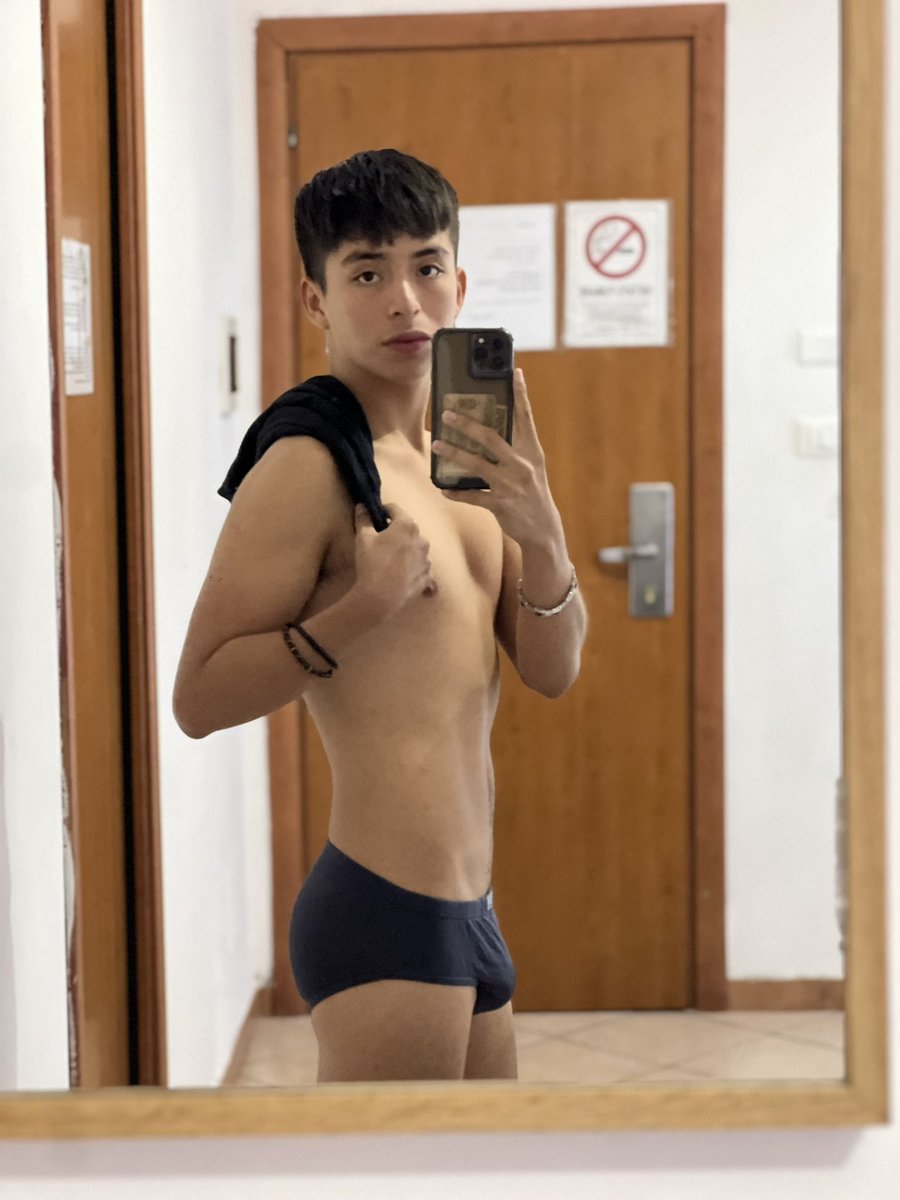 rodrigo19.twink tweet media