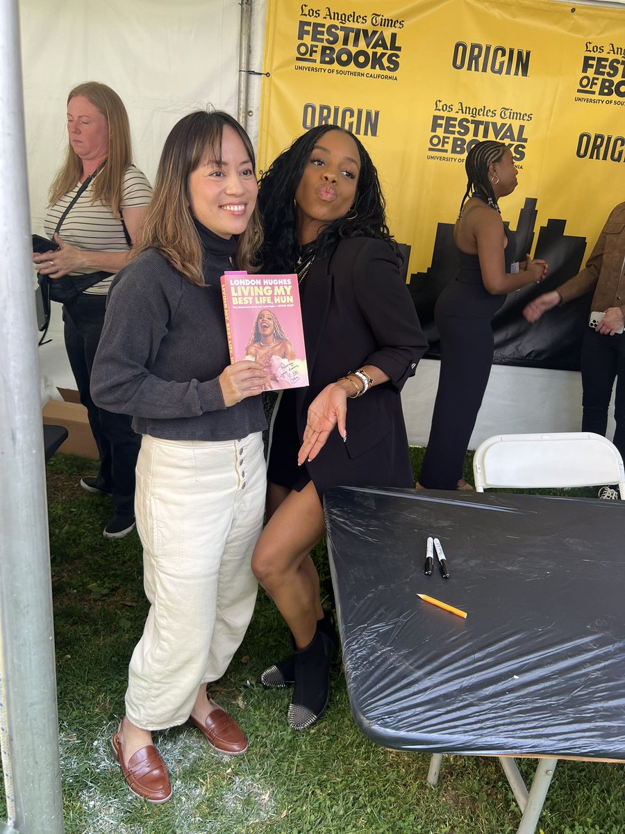 Had the best time!!!! And I can’t believe you lot sold out my book!!! You were all so sweet!! 😩💕 #LATimesfestivalofBooks