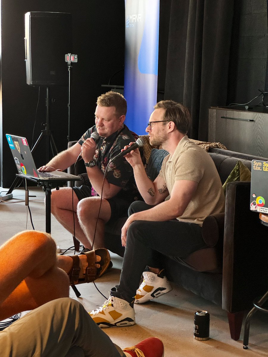 The Late React Miami Show with @wesbos and @stolinski 🎙️Aka @syntaxfm