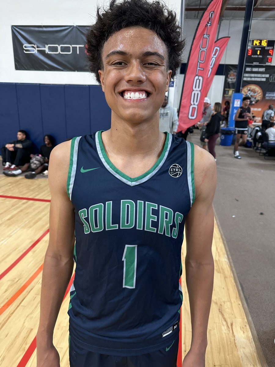 ‘26 Slim Rogers (@IsaiahRogers21) of @Soldiers_Salute showcased his usual high-level perimeter skill set and feel for the game. Healthy balance of scoring and playmaking for the highly-touted rising junior. #WestMania