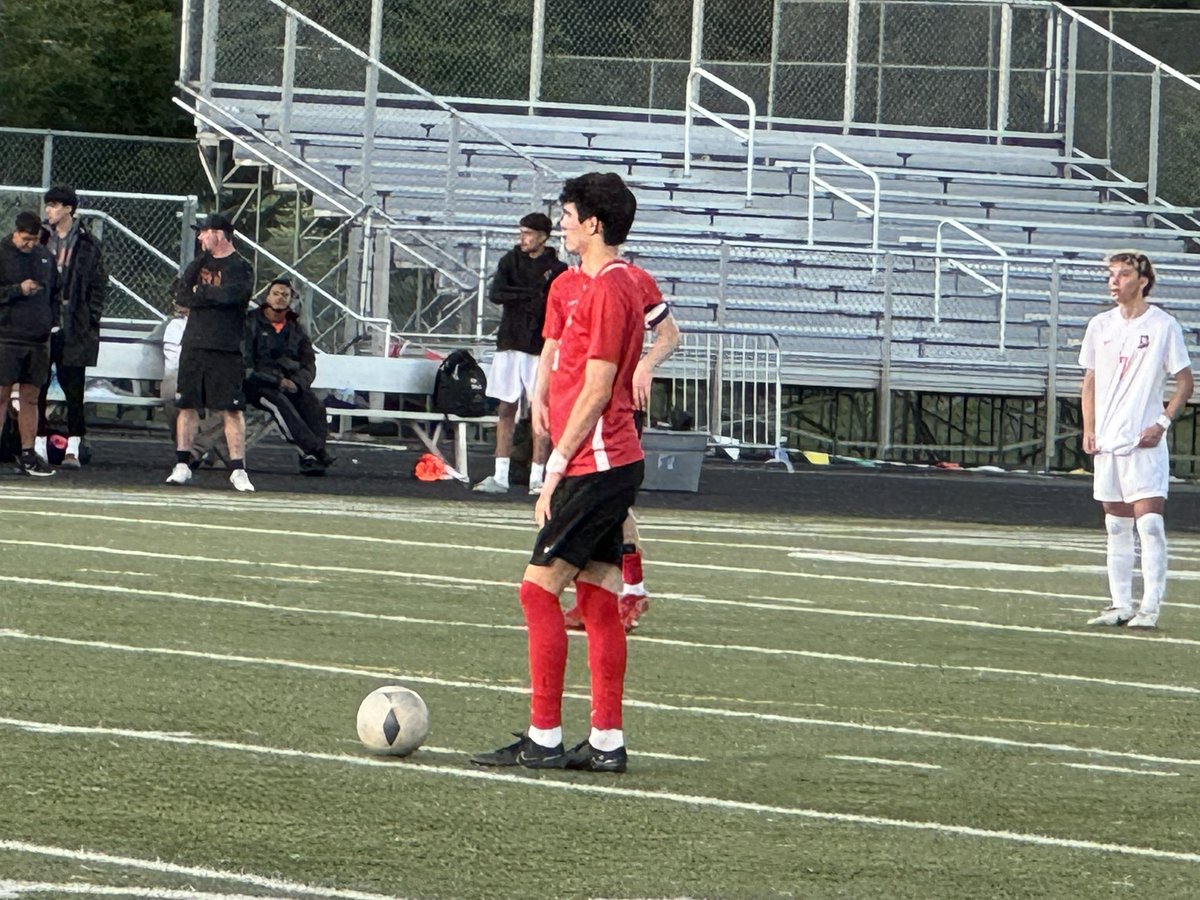 CHS_ORourke's tweet image. Fun to watch Camas take the W last night in the soccer against Davis.
@CamasHighSchool  #rollmakers #papermakers