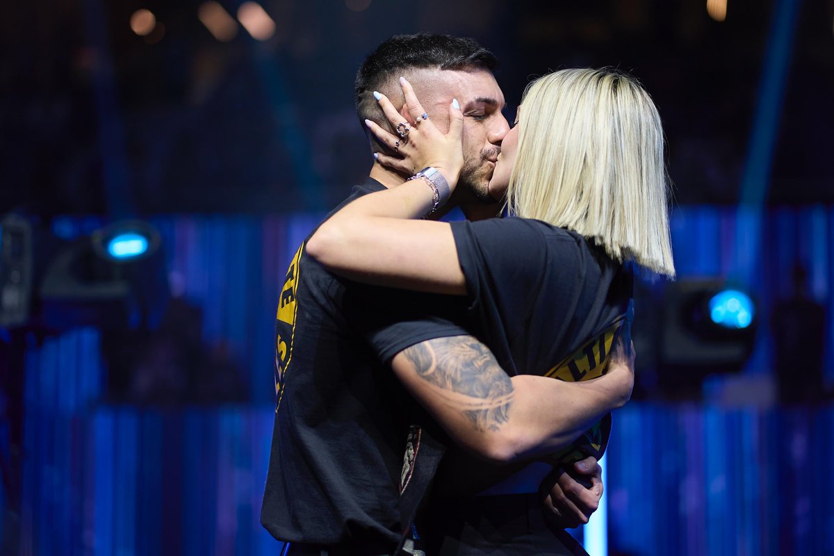 Me llevo 1 anillo de 3 hoy 💍