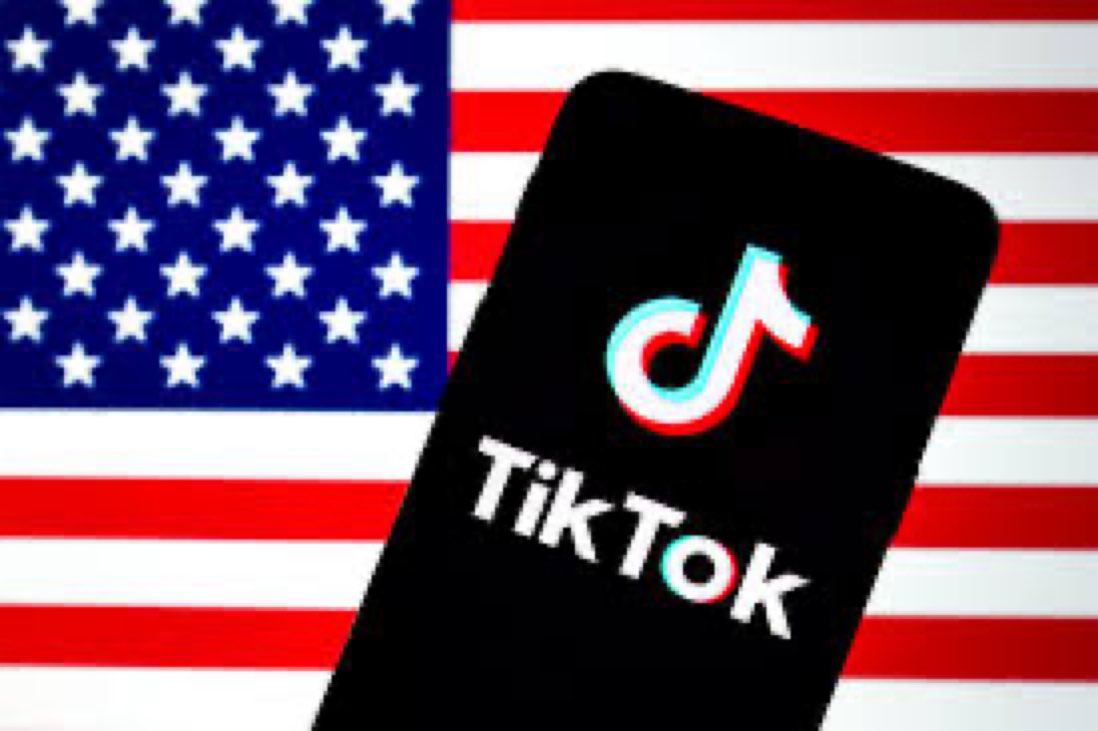 BREAKING: 🇺🇲 U.S. House approves bill banning TikTok in the U.S. if ByteDance refuses to divest They’ll ban TikTok but they won’t ban genøcide.