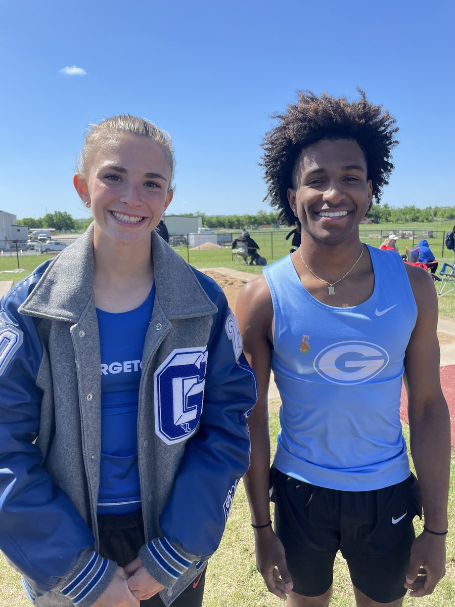 CoachRichardso3's tweet photo. These 2 are headed to STATE!! @lilymuzzy_taf in triple and long, @AdrianB25_ in triple! Super proud of them! https://t.co/Lzx5qDePLc