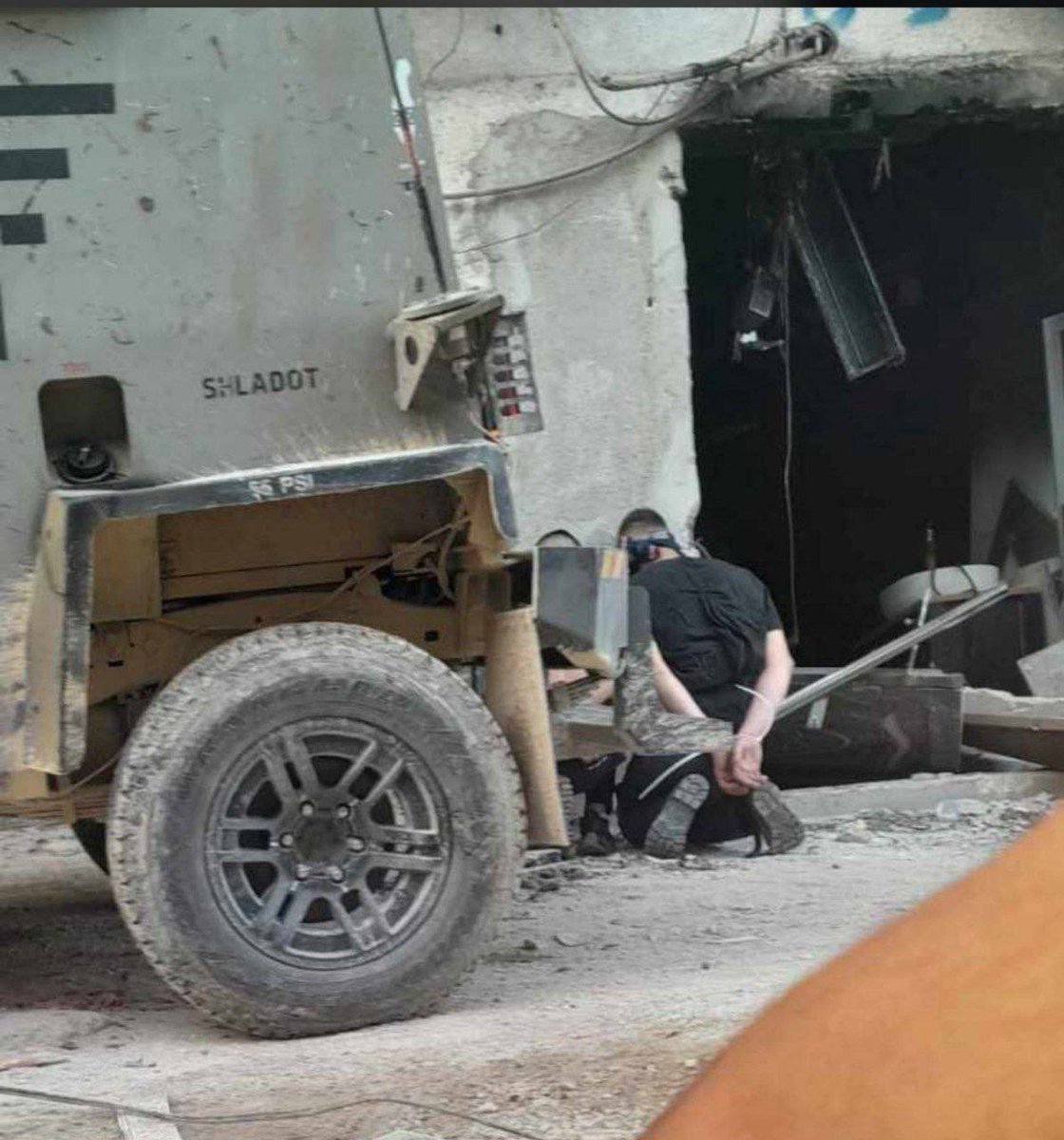 Psychopath military still carrying out its incompetent military attack on Nur Shams refugee camp in Tulkarem with mass detainment campaigns and at least 4 killed in 36 hours with armed confrontation from youth around the camp. Meanwhile Israeli military intensifies assault on
