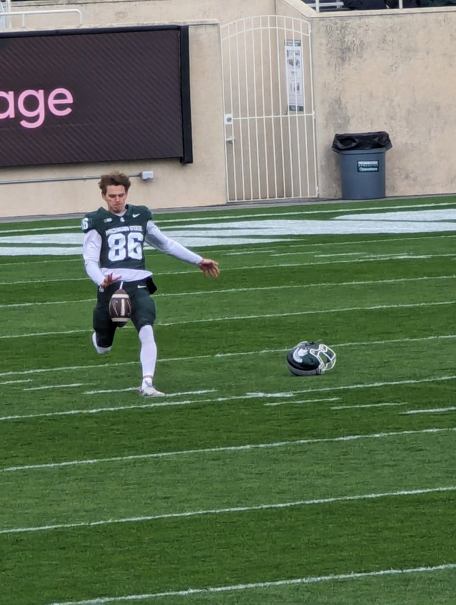 jerrod_braman's tweet image. Having a great time at the MSU Spring Game! Also shout out to @CarsonVoss ! Looking good in Green and White!