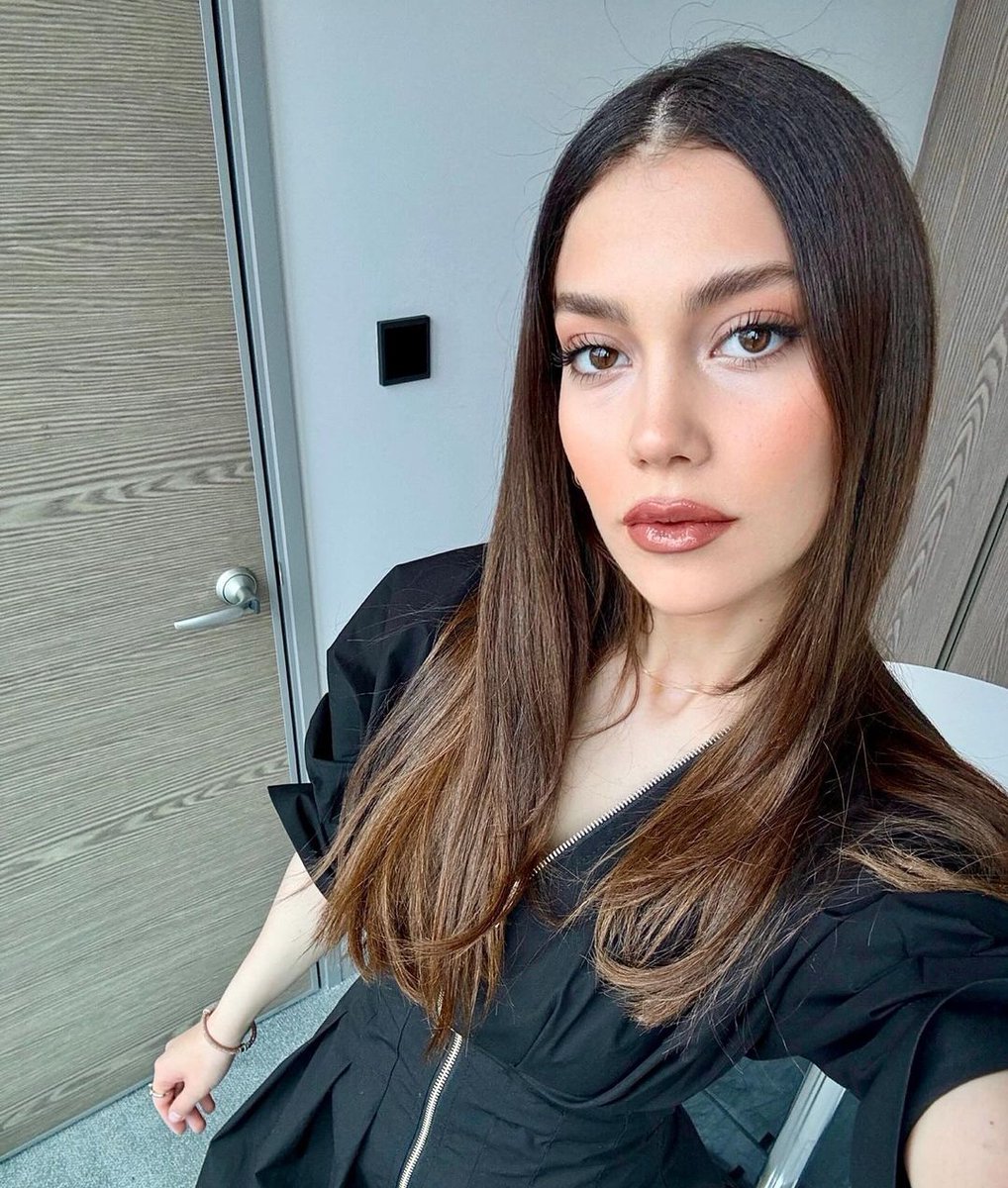 mavisyritedizi's tweet image. &quot;Acil bir dergi çekimi 
          ihtiyaç değil istek.......🖤🔥&quot;
#EcEm #OrNil 
@vogueturkiye @hellomag