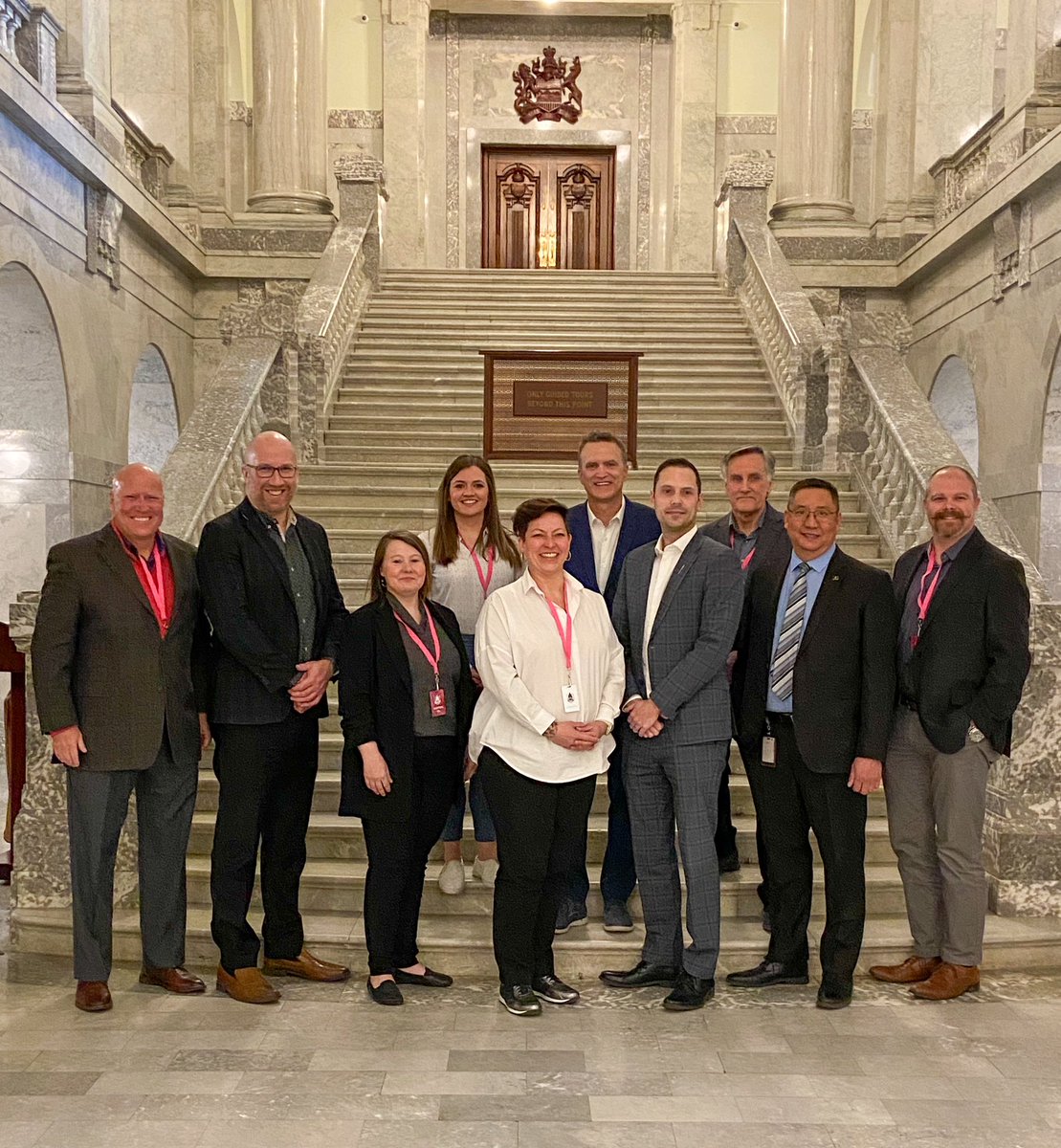 On Thursday I joined @PeterGuthrie99 and @TanyYao to meet with members of the Western Retail Lumber Association to discuss our collaboration on workforce development. WRLA members supply lumber and building materials across Western Canada and employ thousands of Albertans.