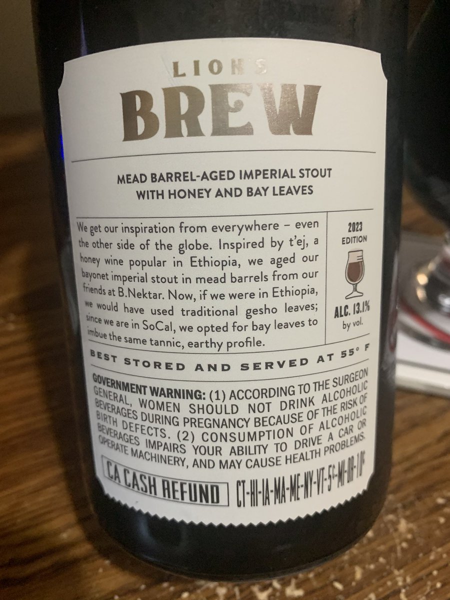 Starting off #stouturday with @TheBruery Lion’s Brew  @bnektar Mead #barrelaged Imperial Stout with 🍯 and Bay Leaves, pretty unique and tasty brew 💪😎🍺👍 #craftbeer #stoutseason @ErmiyasDESTA @BenschopElroy @impopsy @Kubrickx @PaulOBrien10 @cb_phil @CorkBeer @BrewGuy_