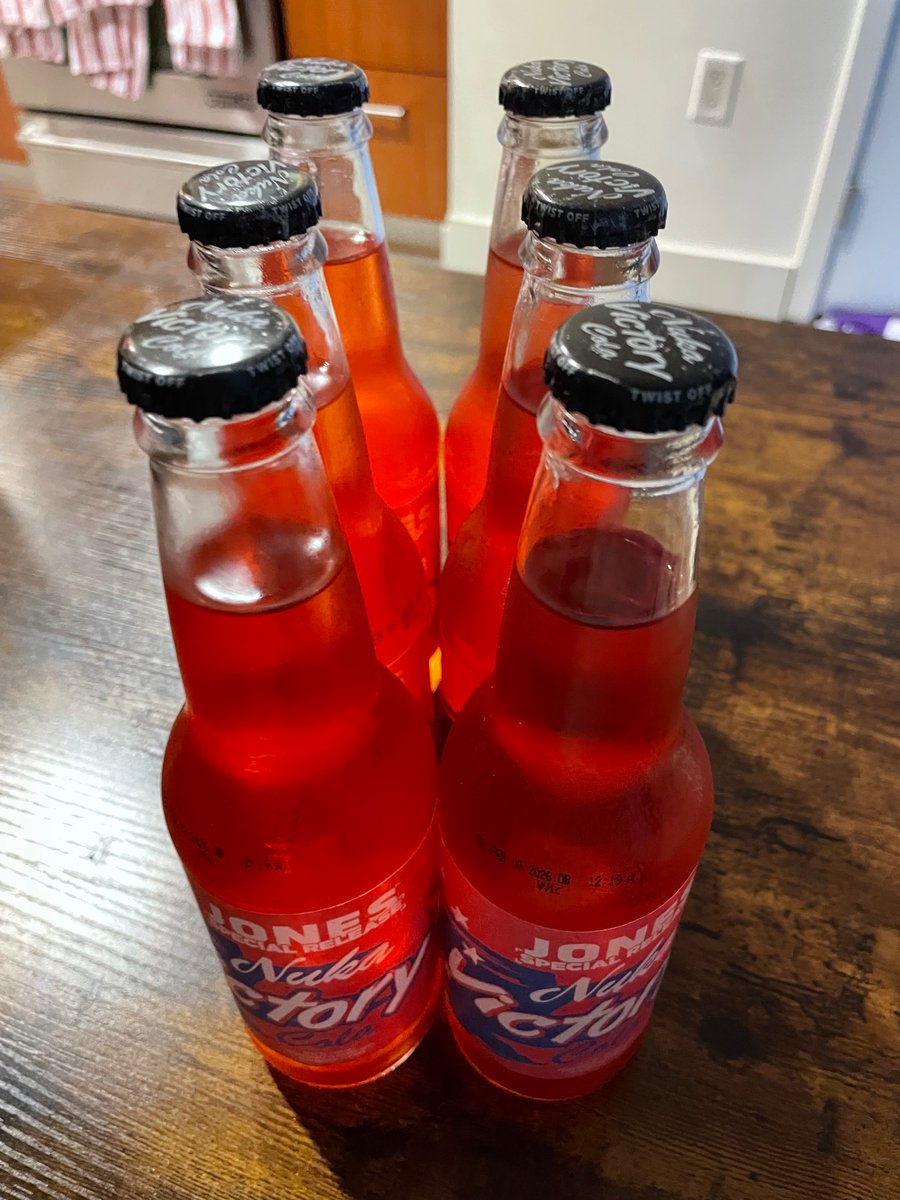 Brissia Jimenez🕹️ tweet media